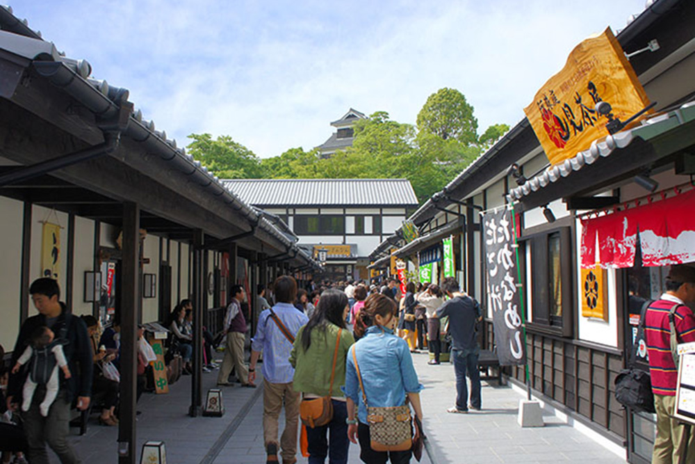 桜の馬場　城彩苑